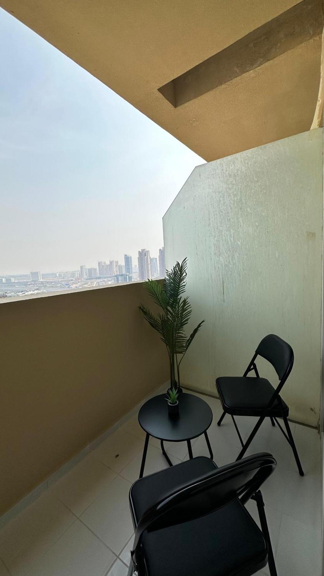 Your Perfect Stay In Jvc Dubaj Exteriér fotografie